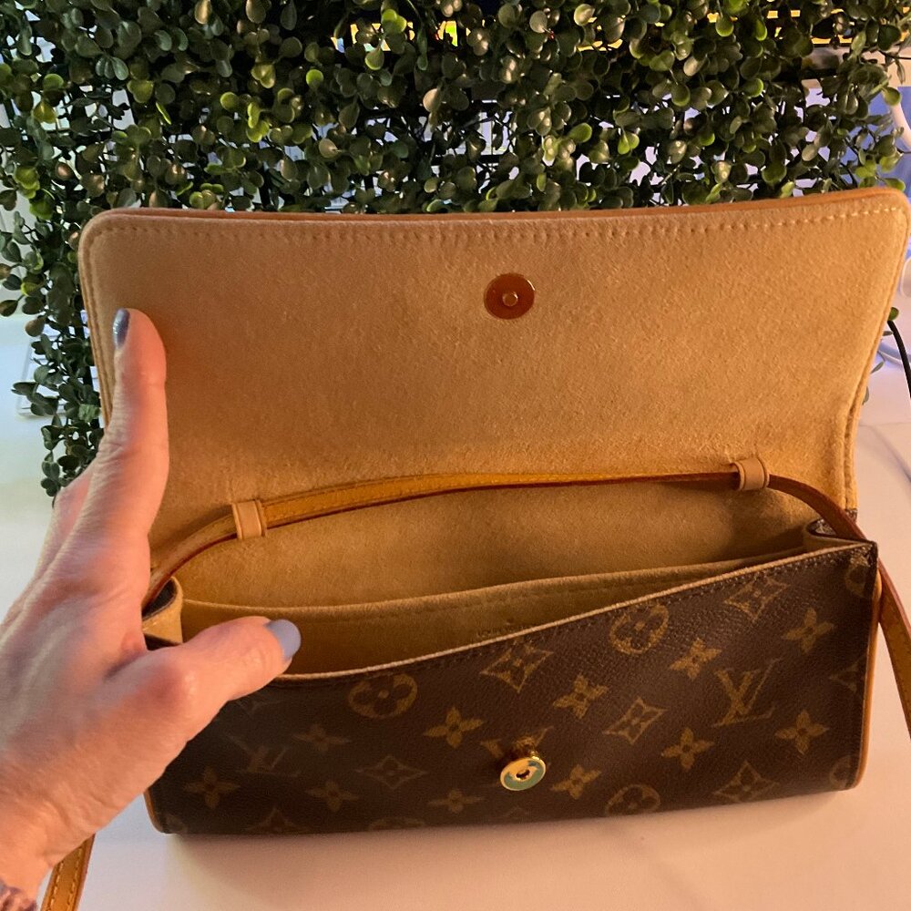 LOUIS VUITTON Monogram Pochette Twin -  LARGE GM 2way Shoulder Bag - Picture 4 of 9